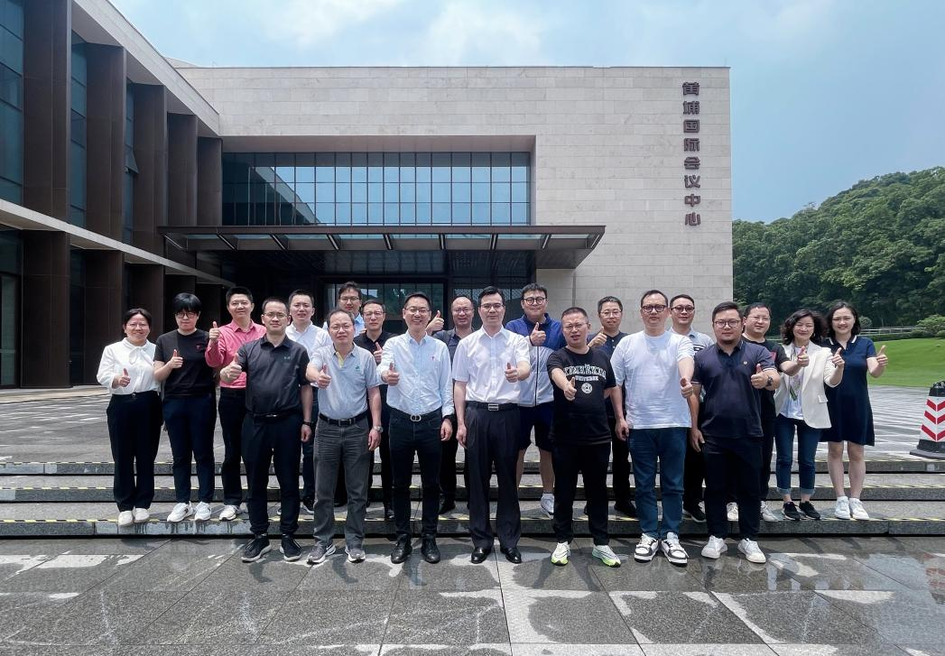 【主題教育】省廣集團深入鞏固理論學習成果 明確高質(zhì)量發(fā)展“162行動綱領” 【主題教育】省廣集團深入鞏固理論學習成果 明確高質(zhì)量發(fā)展“162行動綱領”